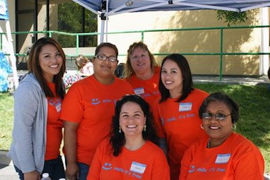 Free Dental Day T-Shirt Photo