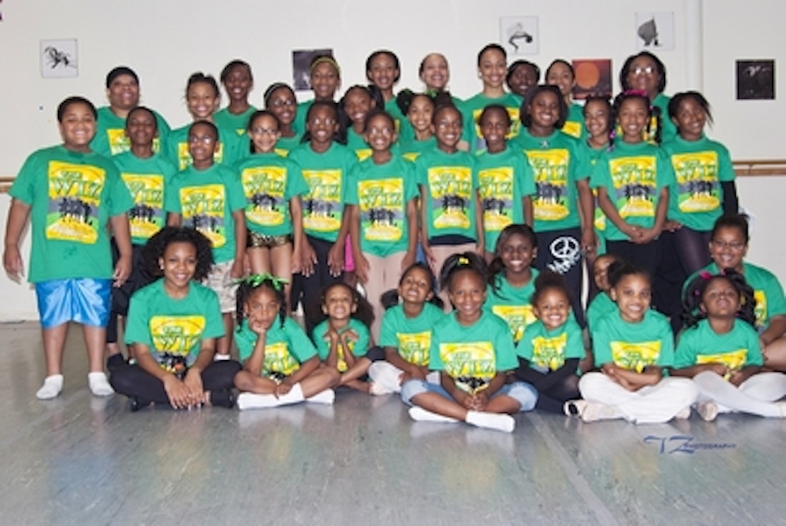 Dth Presents "The Wiz" T-Shirt Photo