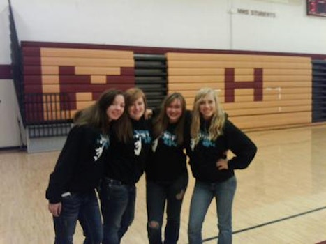 Mhs Varsity Seniors :) T-Shirt Photo