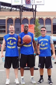 3on3 Champs! T-Shirt Photo