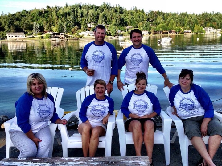 One Good Lookin' Bunch Of Graduates! T-Shirt Photo