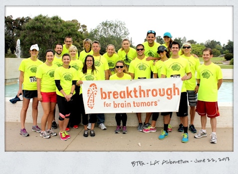 Los Angeles Breakthrough For Brain Tumors 5k T-Shirt Photo