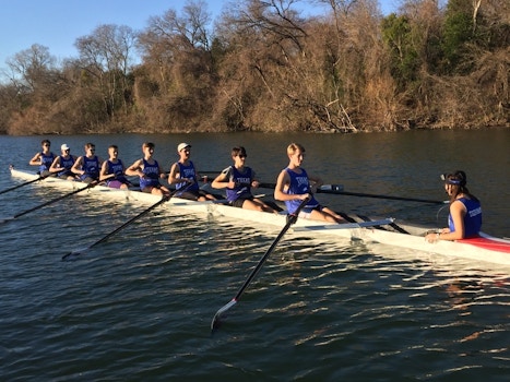 Trc Men's Varsity 8+ T-Shirt Photo