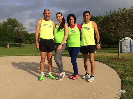 Universal Running Team T-Shirt Photo