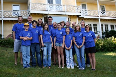 New England   Sibling Reunion T-Shirt Photo