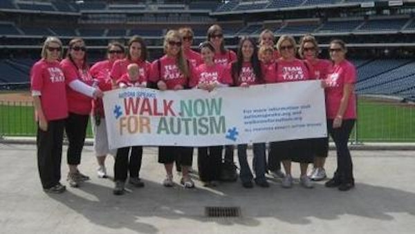 Walk Now For Autism Philadelphia T-Shirt Photo