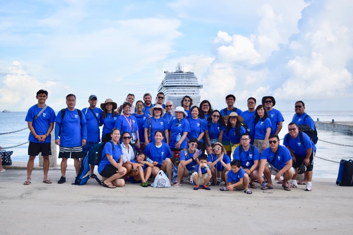 Tran Fam Vacay2018 T-Shirt Photo