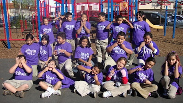 Nyu Class Of 2023 T-Shirt Photo