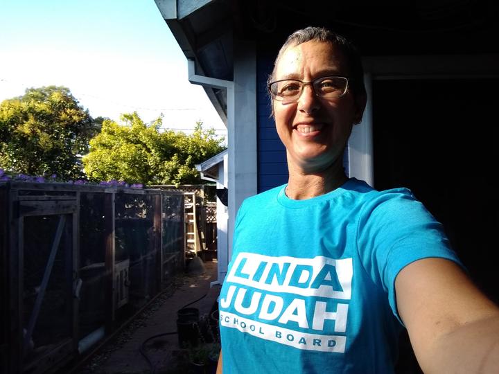 Electlindajudah.Com T-Shirt Photo