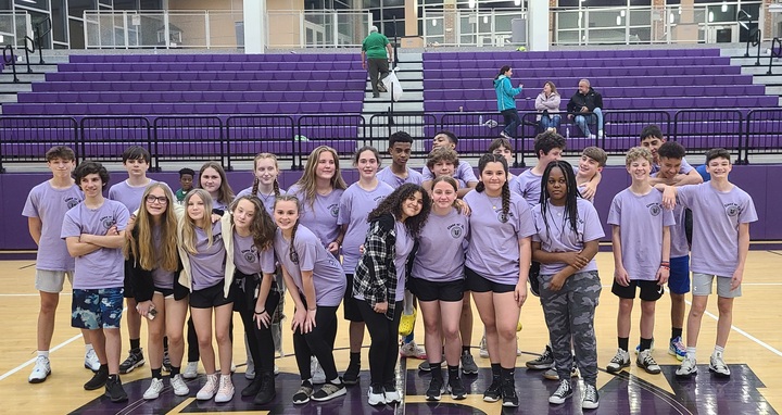 8th Grade Parents Vs. Students Basketball Game 2022 T-Shirt Photo