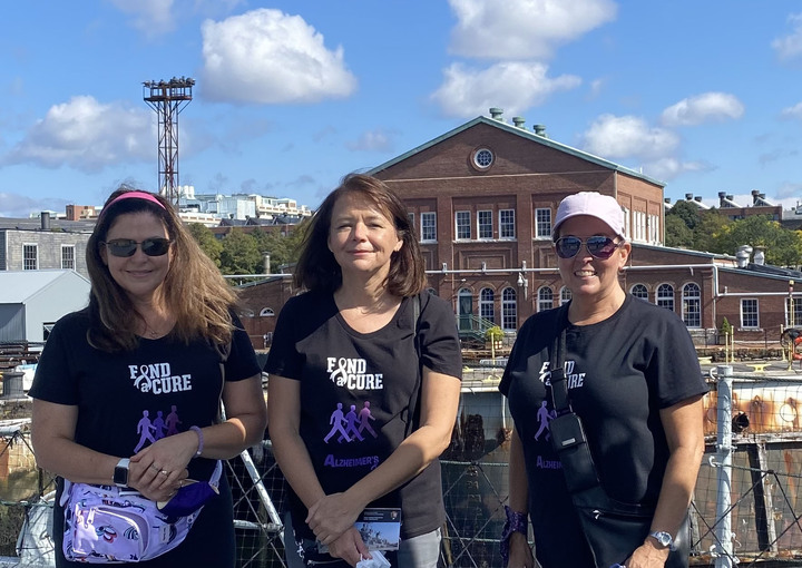 “The Honey Bunch” At The Boston Walk To End Alzheimer’s!  T-Shirt Photo